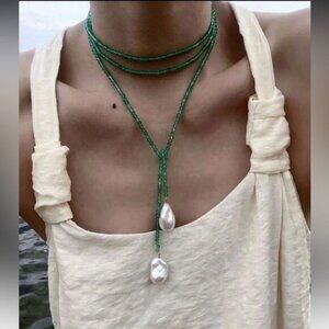 Elegant Green Beaded Necklace A1338